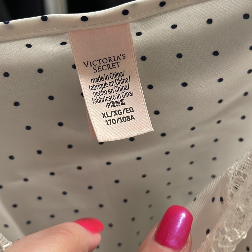 XL Victoria Secret  Lace Cami - Picture 2 of 3